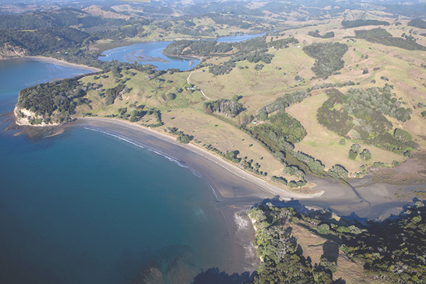 Te Muri Beach