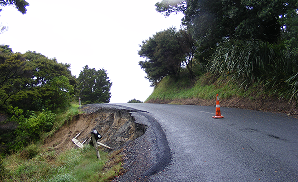 Ngārewa Drive subsidence, cancelled Mahurangi Regatta 2011