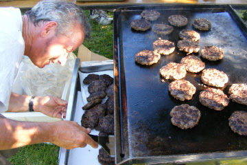 2010 to be the thousand-burger regatta