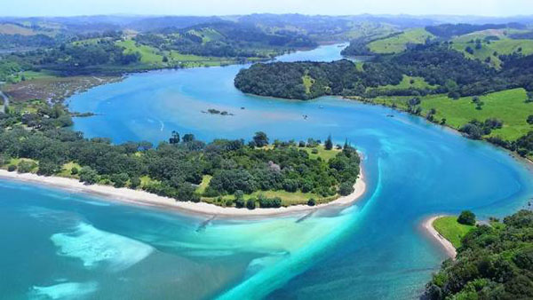 Pūhoi River Mouth, Wenderholm