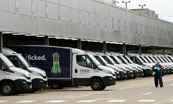 Go to New Zealand Herald: Countdown Prepares to Open ‘Dark Store’ to Service Demand for Online Shopping Tesco delivery vans