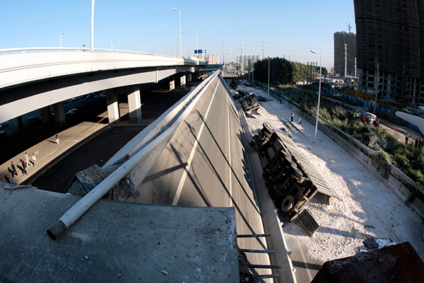 Yangmingtan Bridge collapse