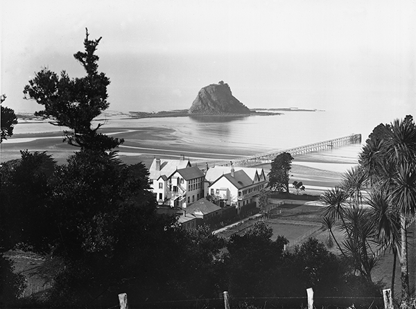 Waiwera Hotel, wharf and Mahurangi Island, Henry Winkelmann