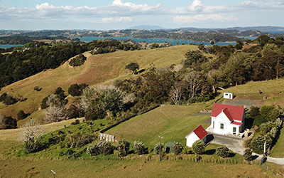 Mahurangi Harbour’s scenic ridge roads